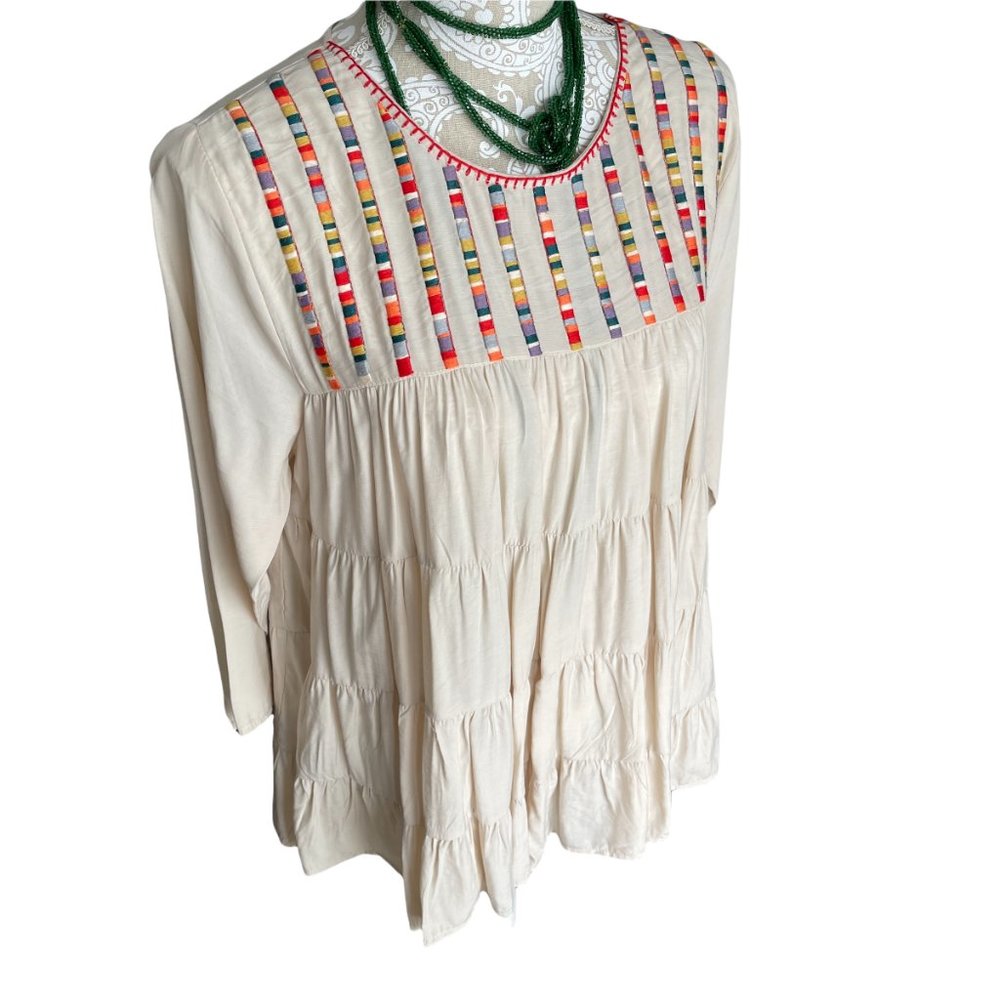 NWT entro Women’s Long Sleeve Babydoll long top with multi-color accent size m.